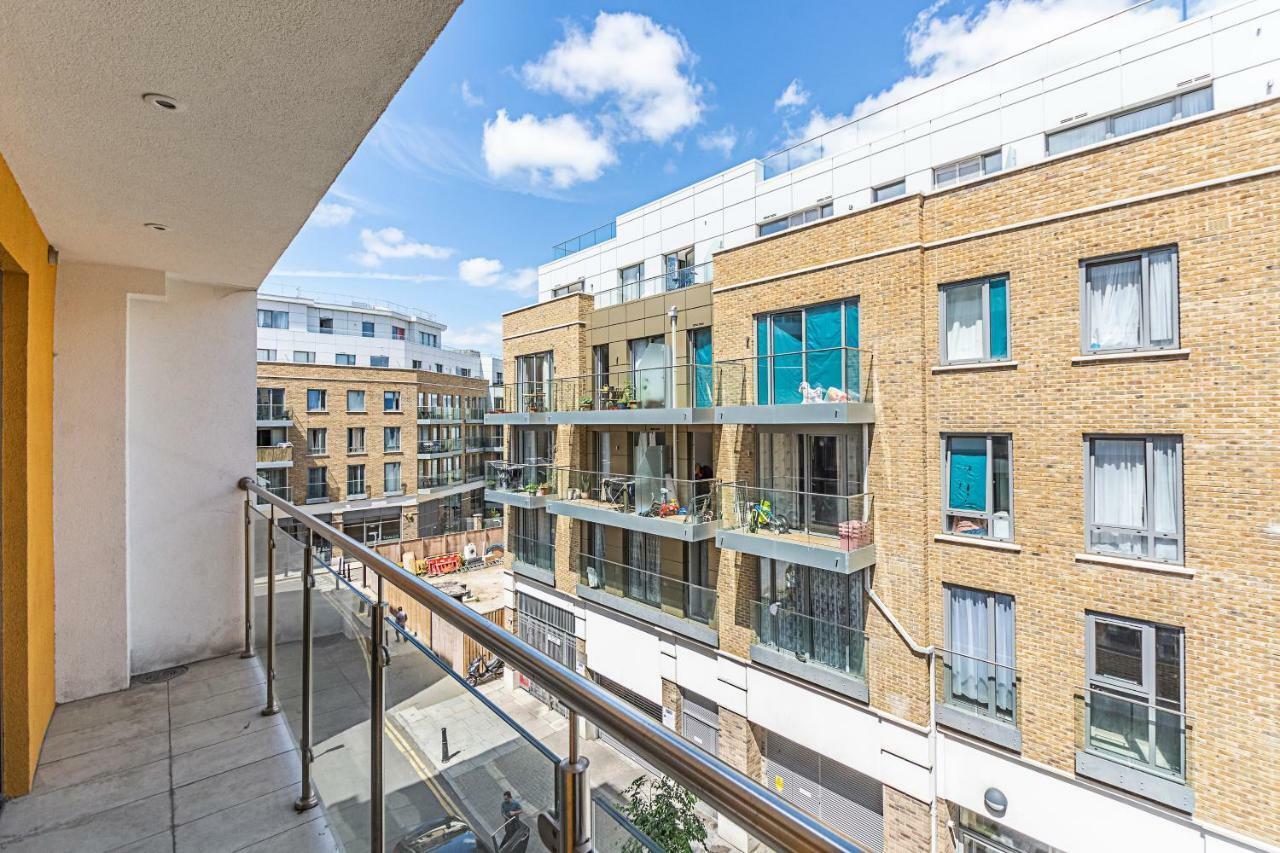 Modern Apartment Canary Wharf London Exterior foto